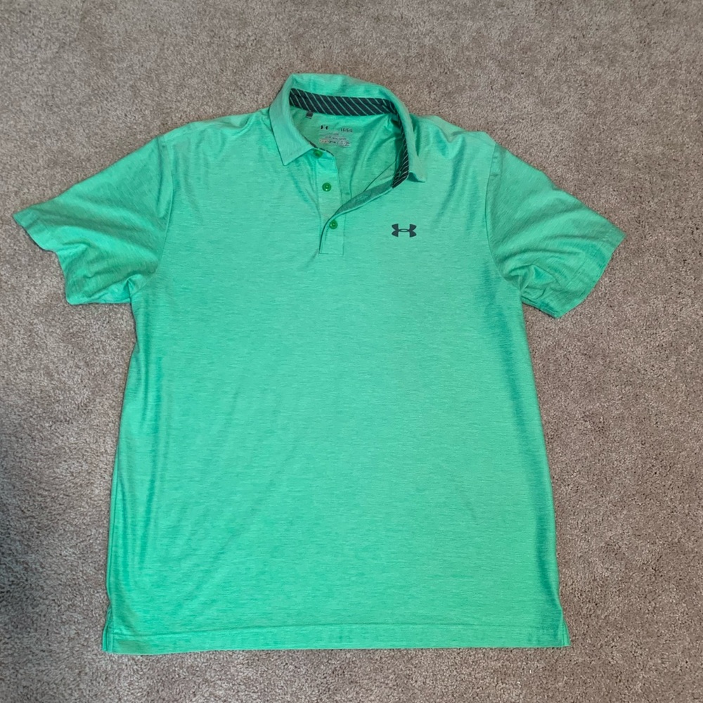 Men’s golf polo in like new condition!